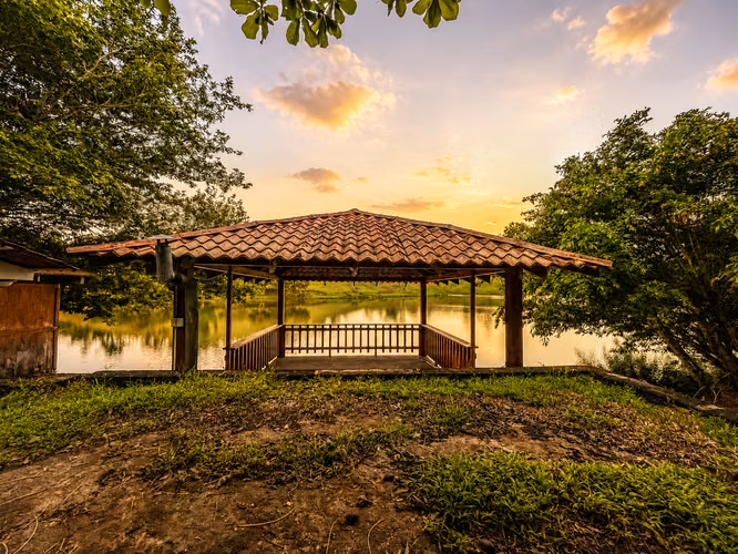 Quinta Exclusiva Frente al Lago Wilson - San Carlos