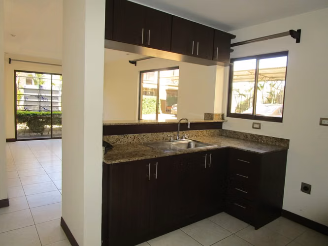 Apartamento de 3 dormitorios, en Vistas del Cariari, La Ribera, Belén, Heredia