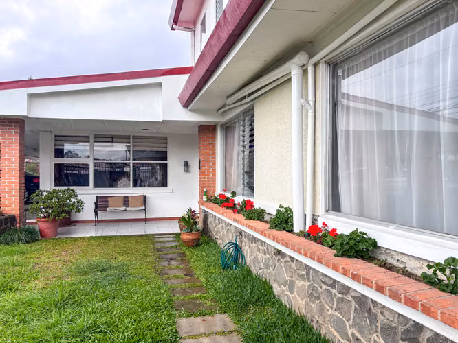 Apartment in First Floor with Services Included - 124; Christ of Sabanilla