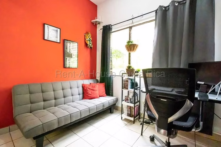 Venta de Apartamento en Moravia-La Trinidad.