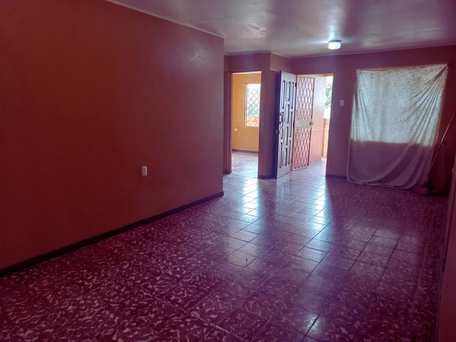 Venta de Amplia Casa Familiar con Potencial Comercial en Barva-San Pedro, Heredia.