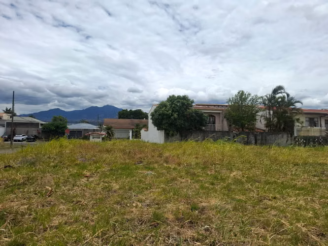 Lote completamente plano a la venta en Cariari, Belén, Heredia. - Imagen 9