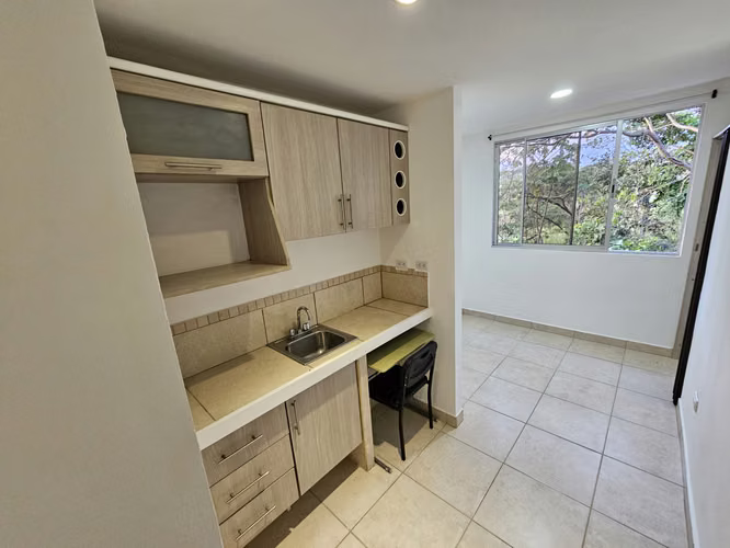 Alquiler apartamento tipo estudio Sabanilla AMO211 - Imagen 3