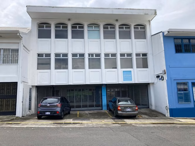 Sale office building Amón 385m2 at $560,000