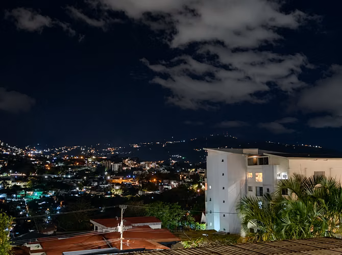 APARTAMENTO AMOBLADO PARA ALQUILER, EN ESCAZU. 22-308-99