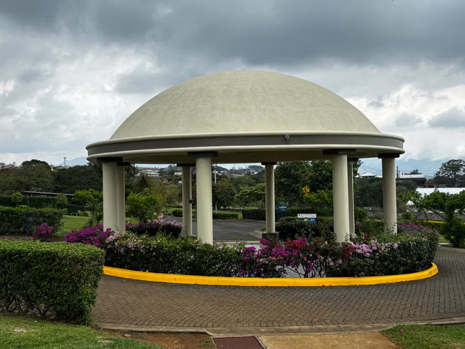 Nichos en Camposanto La Piedad, Mercedes de Heredia