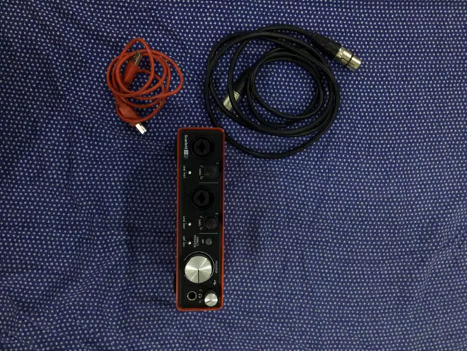 Focusrite Intefaz de sonido 2i2