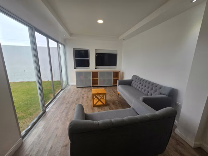VENTA DE CASA DE UNA PLANTA CON PATIO, EN CONDOMINIO EN HEREDIA