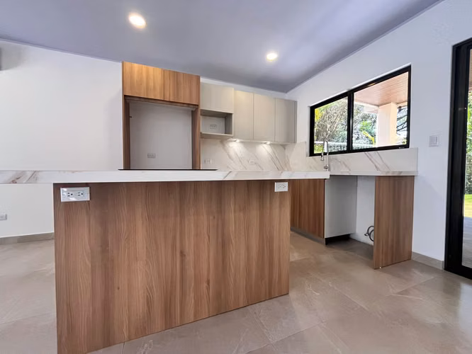 Casa Moderna en Venta en Playa Hermosa, Pacífico Central – Inversión Ideal Cerca del Mar - Imagen 13