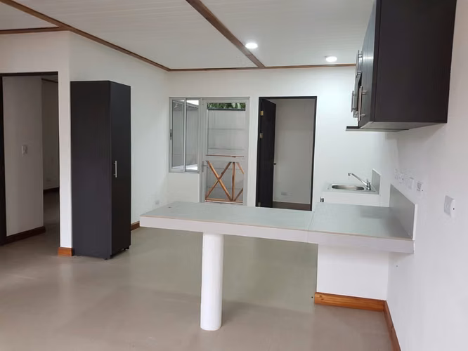 HOUSE FOR RENT, IN LA PAULINA.23-085