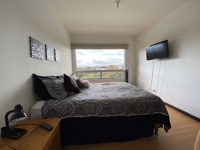 Alquiler de 1 habitación  en Sabana- Amueblado- Incluye servicios