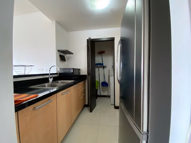 Alquiler de 1 habitación  en Sabana- Amueblado- Incluye servicios