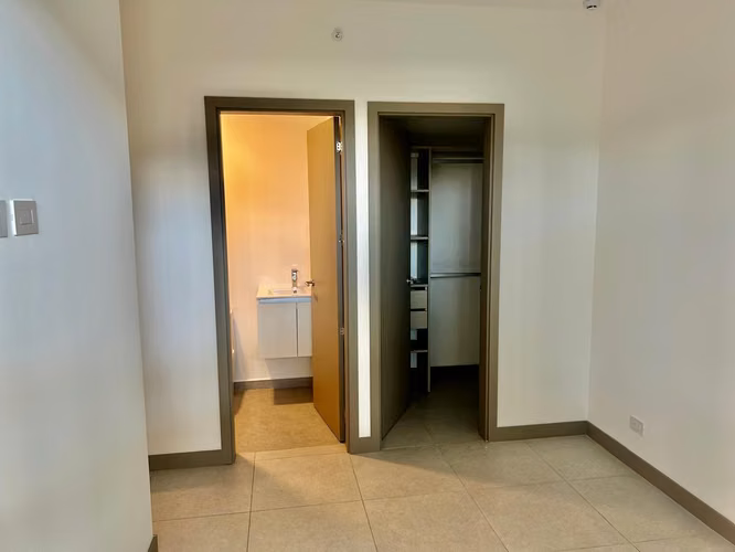 VENTA DE APARATMENTO EN NUCLEO, 2 HABITACIONES + LINEA BLANCA