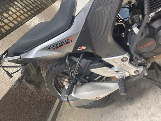 Se vende Moto de oportunidad Honda CB160R Hornet