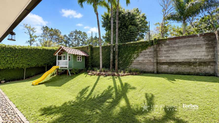 21484 - Casa colonial de 3 hab, oficina, terraza y jardín en Lindora - Imagen 3
