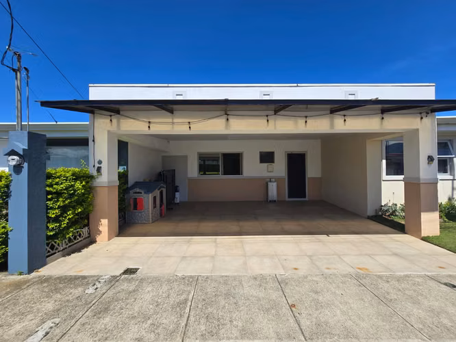 VENTA DE CASA DE UNA PLANTA CON PATIO, EN CONDOMINIO EN ALAJUELA