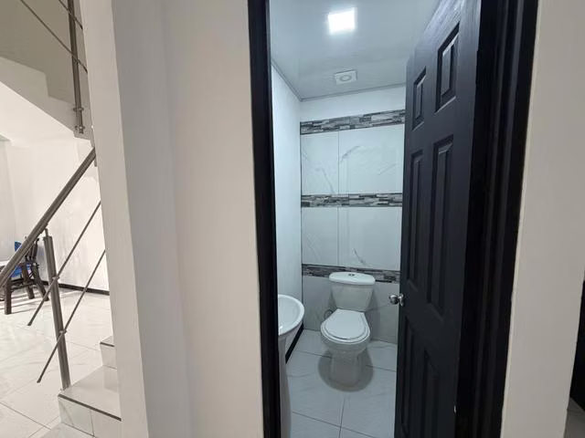 Venta a Estrenar - Uso de suelo Mixto - Tibas.