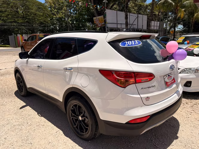 HYUNDAI SANTA FE GLS-2013-AUTO-TDI-7 PSJ-4X2-8.275.000 - Imagen 3