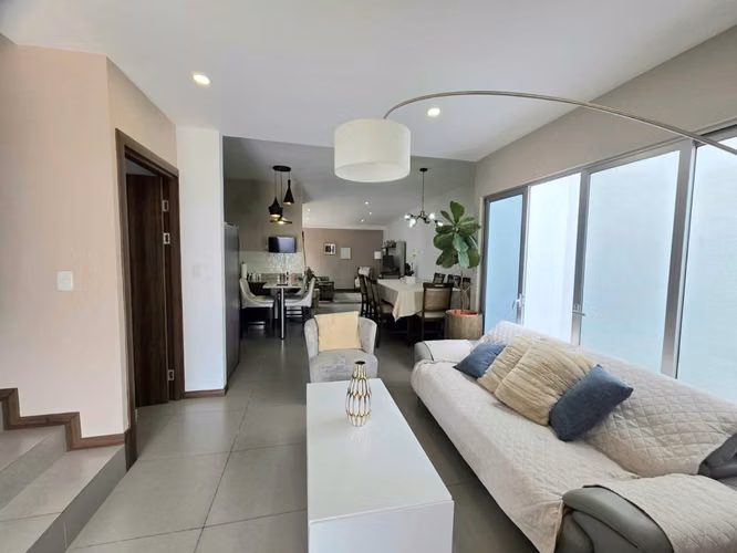 Casa en alquiler en condominio en Brasil de Mora | 3 habitaciones, A/C y amenidades