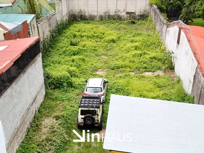 Venta de lote de 908 m2 de uso residencial en Zapote -EU