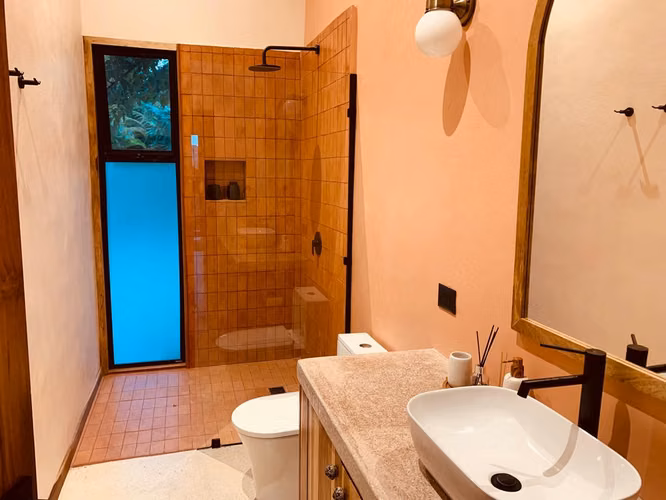Casa nueva totalmente equipada en Cóbano con vista a la selva