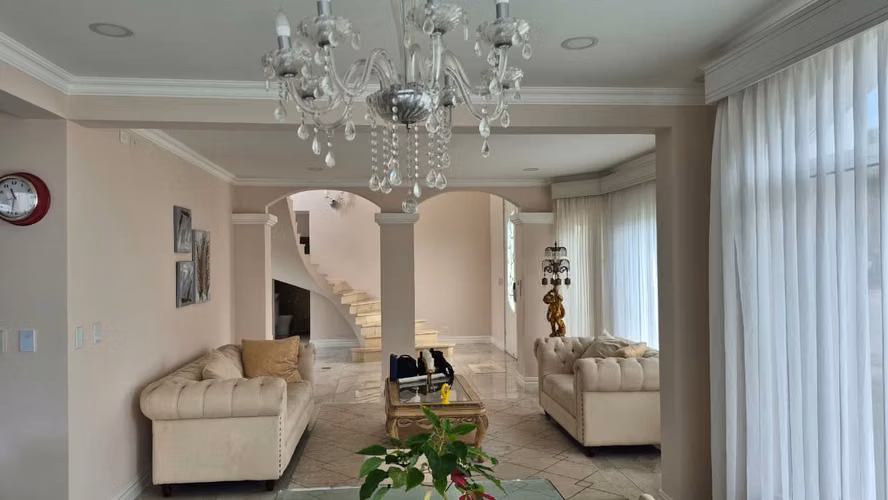 Alquiler/venta Grecia casa en condominio.