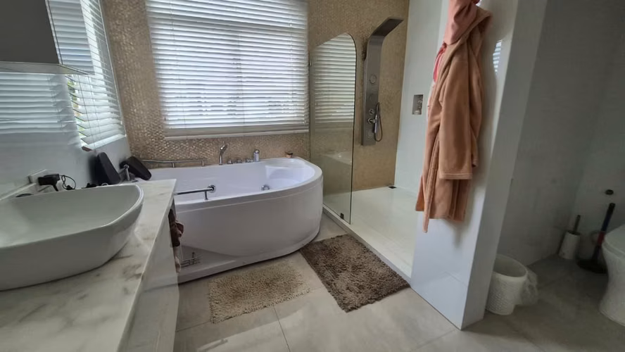 Alquiler/venta Grecia casa en condominio.