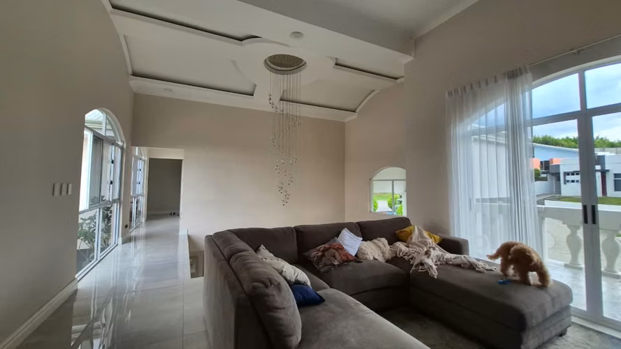 Alquiler/venta Grecia casa en condominio.