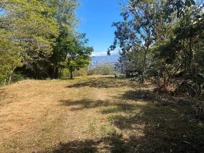 EXCELENTE OPORTUNIDAD TERRENO DE 4200m² EN CARRIZAL DE ESCAZÚ - Imagen 9