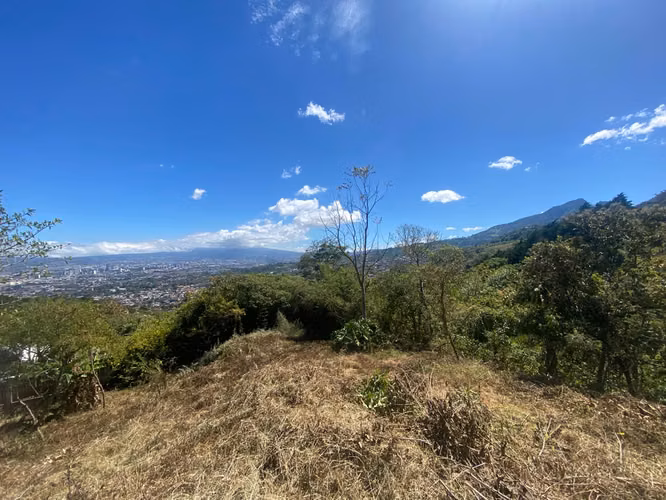 EXCELENTE OPORTUNIDAD TERRENO DE 4200m² EN CARRIZAL DE ESCAZÚ - Imagen 2
