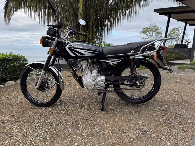 Moto Freedom ZS200 2025