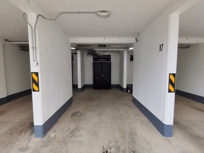 Se alquila apartamento al final del Boulevard de Rohrmoser. Cerca del Colegio Británico.