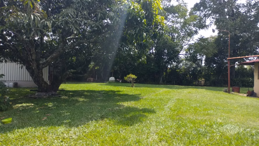 El Coyol Alajuela, venta uso industrial media hectárea sobre la pista.