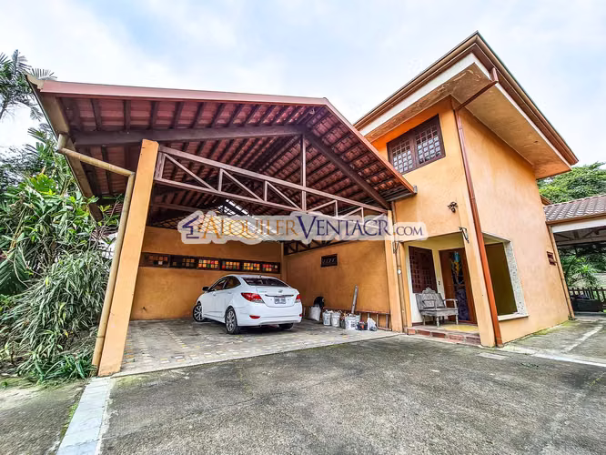 OPORTUNIDAD! PROPIEDAD DE 1.400 M2 CON 2 CASAS EN SAN RAFAEL ESCAZU X COUNTRY CLUB - Imagen 1