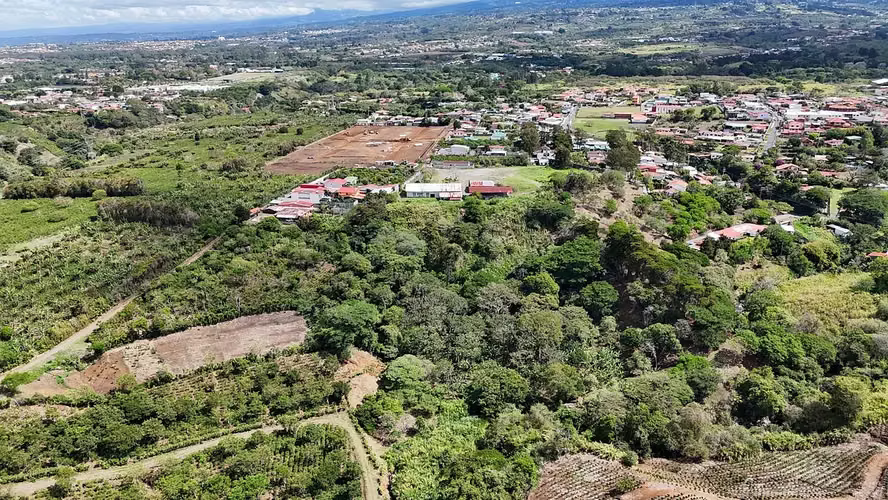 Venta Lote para Inversión Residencial y Comercial Santo Domingo Heredia - Imagen 1