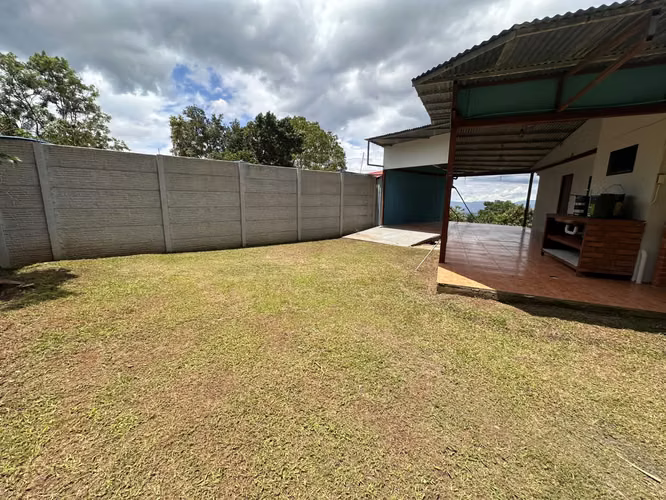 Alquiler de  Casa en Grecia -San Luis con servicios inclidos