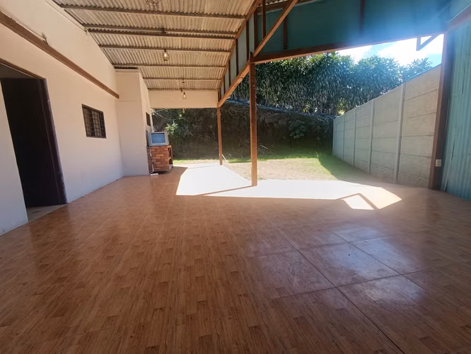 Alquiler de  Casa en Grecia -San Luis con servicios inclidos