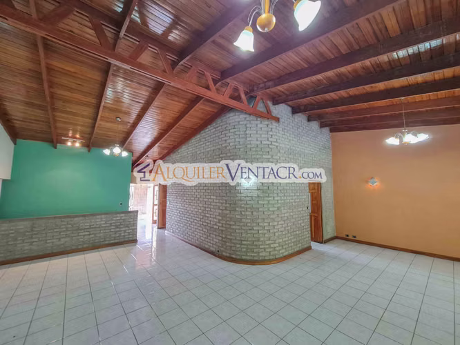 CASA DE UN NIVEL DE 463 M2 CON 1.100 M2 LOTE X DISTRITO 4 GUACHIPELIN ESCAZU - Imagen 6