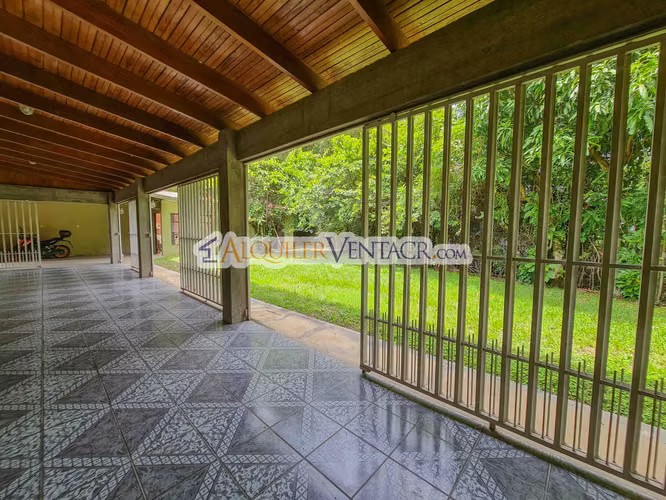 CASA DE UN NIVEL DE 463 M2 CON 1.100 M2 LOTE X DISTRITO 4 GUACHIPELIN ESCAZU - Imagen 7
