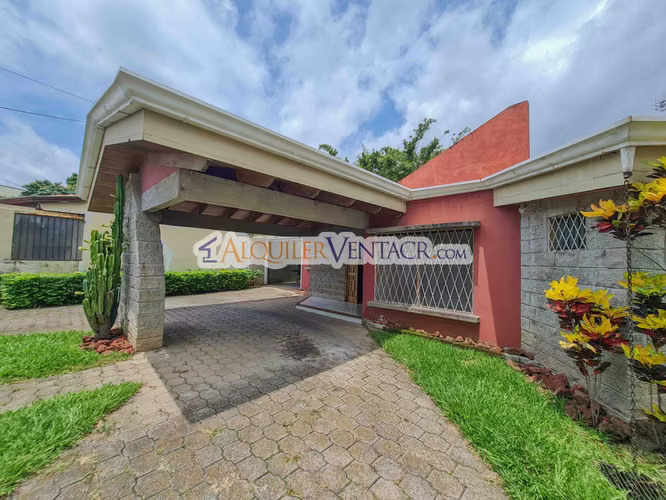 Casa con uso suelo mixto / de un nivel de 463 m2 / con 1.100 m2 lote x Distrito 4 Guachipelín Escazú - Imagen 15