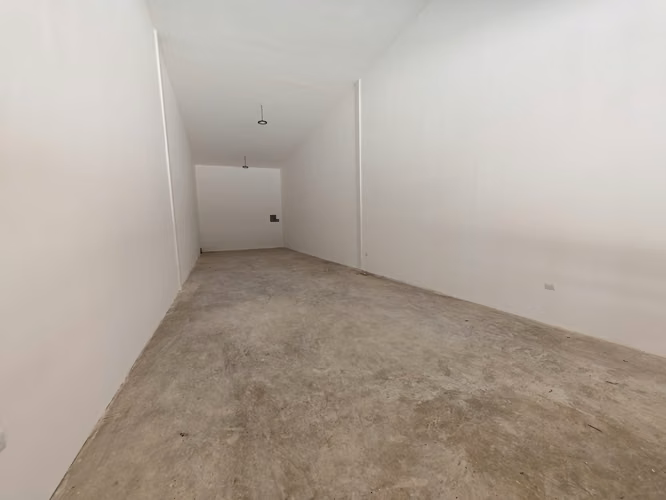 Local Comercial en Alquiler en Herradura - 90m² - Playa Herradura - Alto tránsito