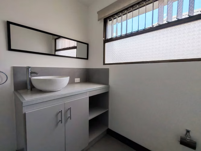 ALQUILER DE APARTAMENTO EN POZOS DE SANTA ANA INCLUYE SERVICIOS - Imagen 5