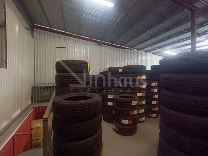 Venta de OfiBodega en excelente estado en Uruca
