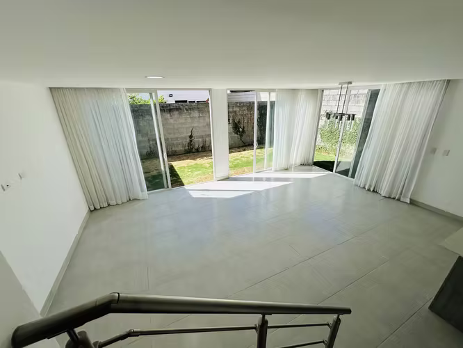 ALQUILER DE CASA EN CONDOMINIO LA ARBOLEDA