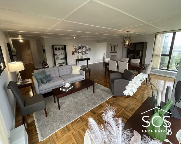 Se Vende Amplio Apartamento en torre en Barrio Amon con vista preciosa a Areas verdes