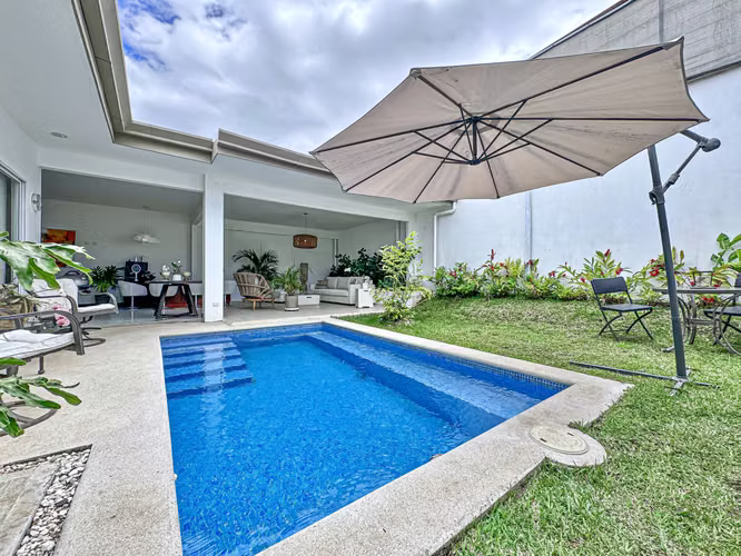Casa Luz one level home with pool for sale in Escazu