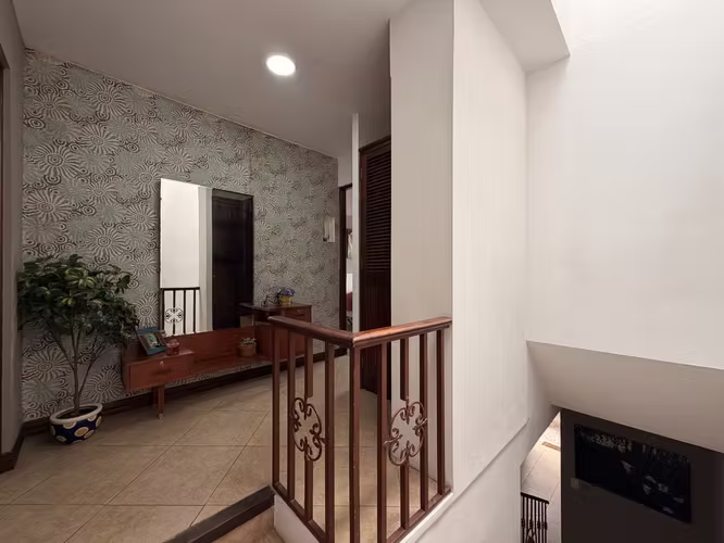 Casa amueblada en Escazú | A 400 m del Hospital CIMA | $2,100