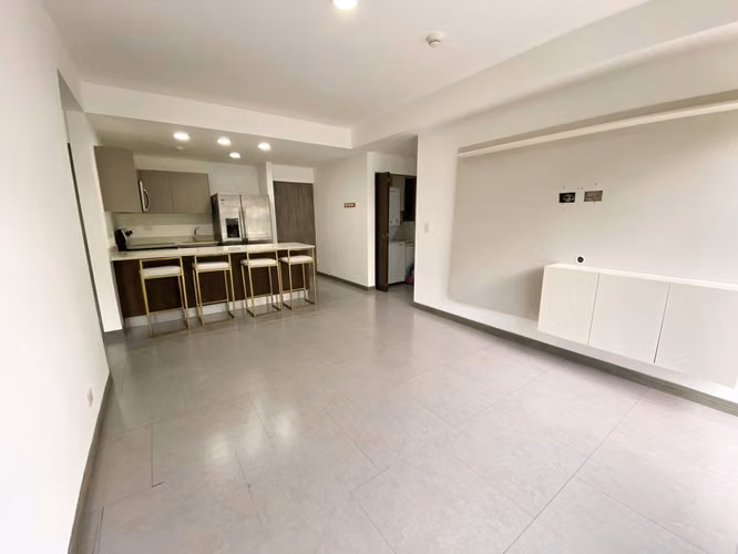 Apartamento en Alquiler Escazú | 2 Habitaciones | 2 Parqueos | Línea Blanca