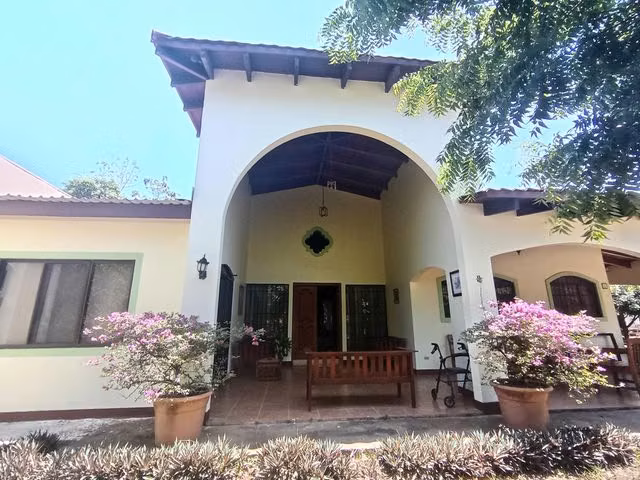 Venta de Casa en Santa Cruz de Guanacaste. - Imagen 2