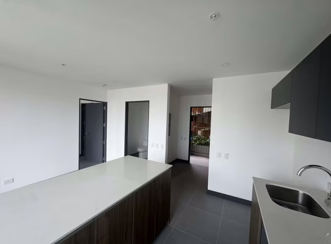 Venta Barrio Escalante 1 Habitación 1.5 Baños  1Parqueo Edificio DENT 7 - Imagen 3